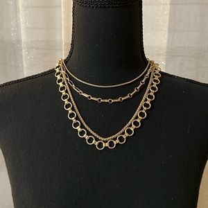 Short necklace